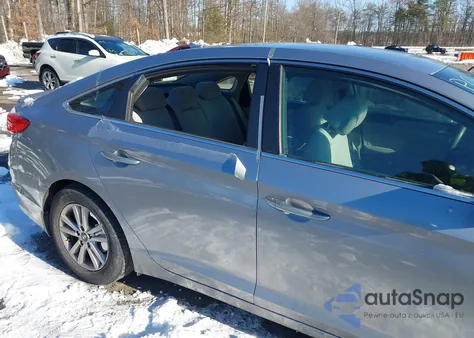 2015 Hyundai Sonata Se z USA, uszkodzony, nr VIN 5NPE24AF8FH208665